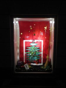 Christmas tree juleudstilling ryesgade gadens galleri helen kholin